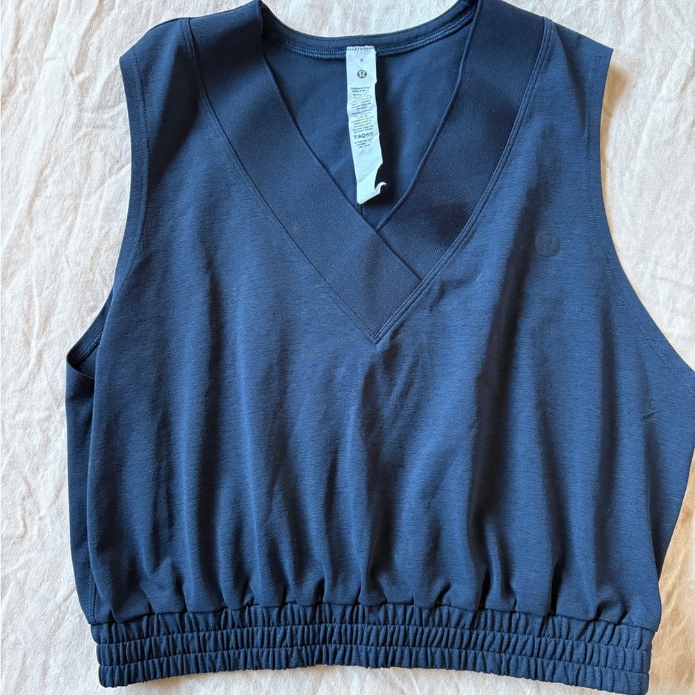 Lululemon Sleeveless Cropped Tennis Tank Top